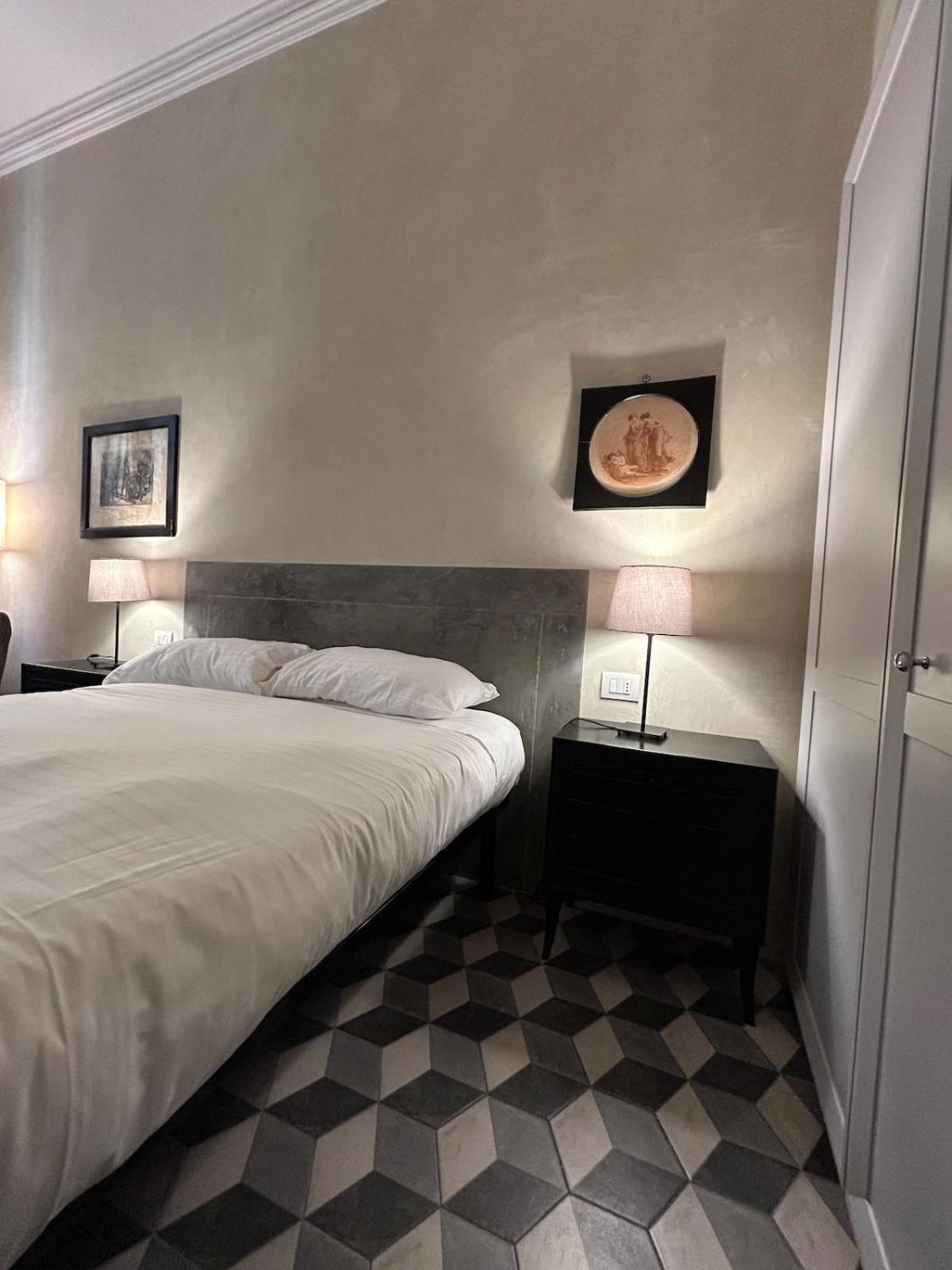 Apartment Palazzo Mormorai Florenz